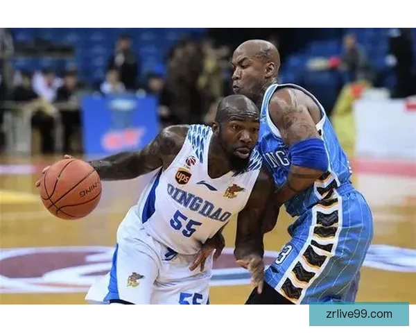 艾维情绪失控言行激烈引争议令人联想到马布里与凯-琼斯